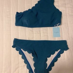 CUPSHE scalloped bikini